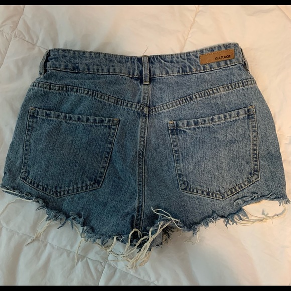 Garage Jean shorts size 5 - Picture 2 of 2